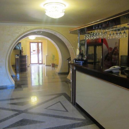 Primer Hotel Yerevan Luaran gambar