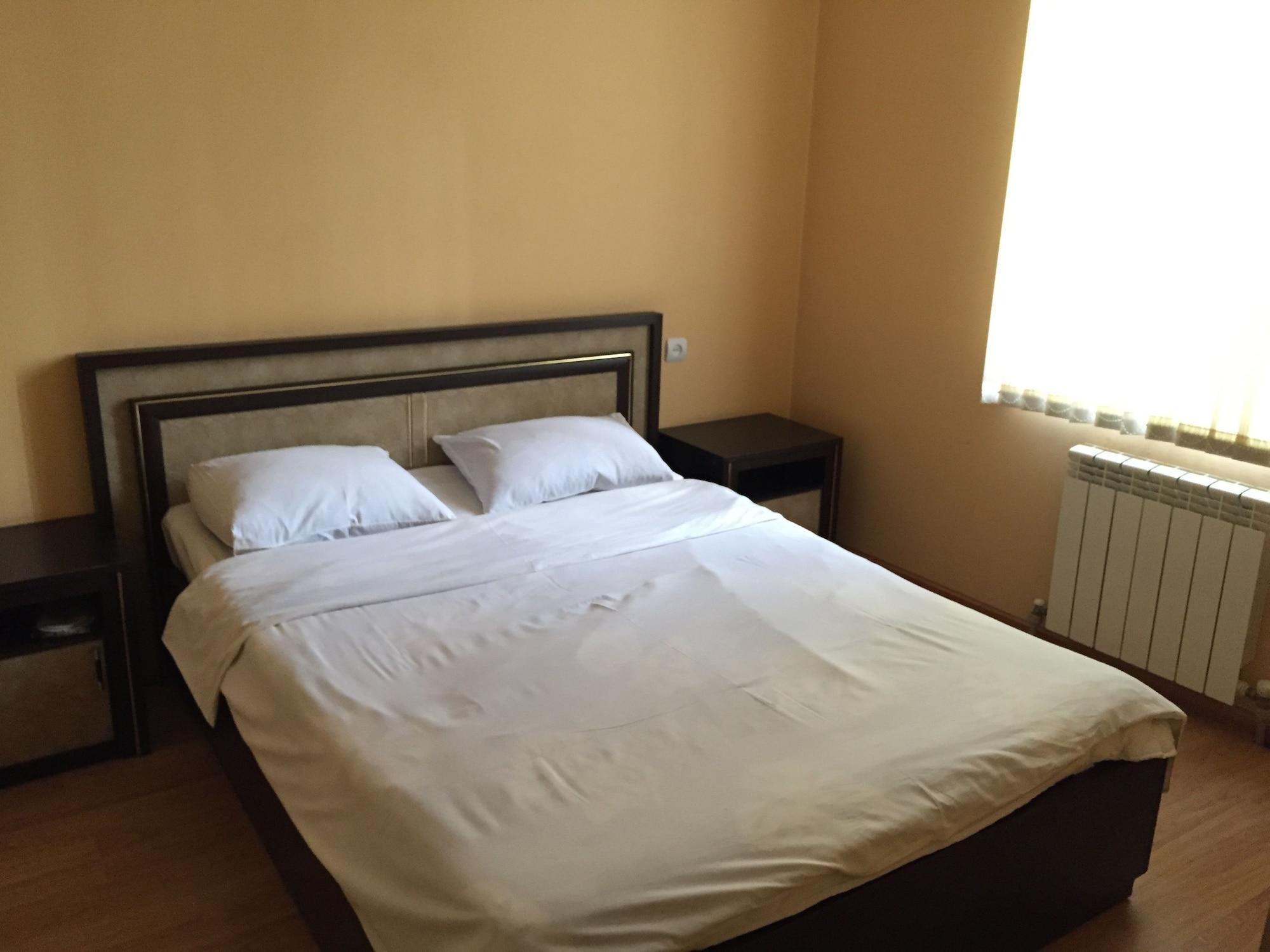 Primer Hotel Yerevan Luaran gambar