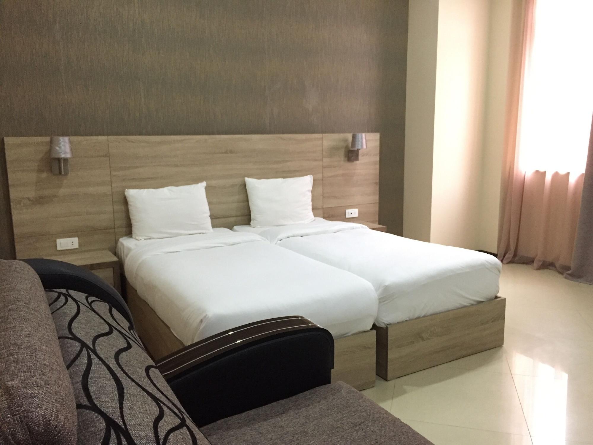 Primer Hotel Yerevan Luaran gambar