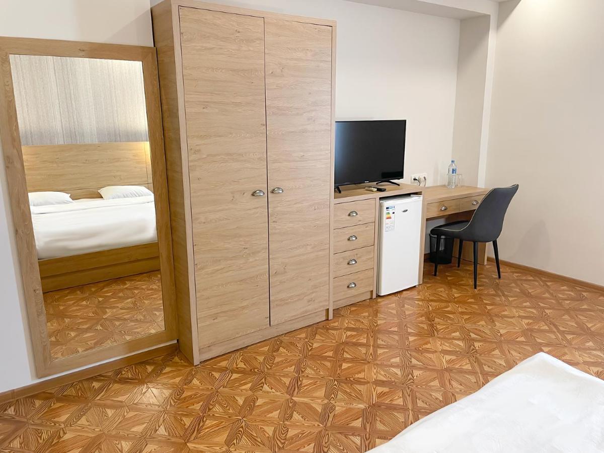 Primer Hotel Yerevan Luaran gambar