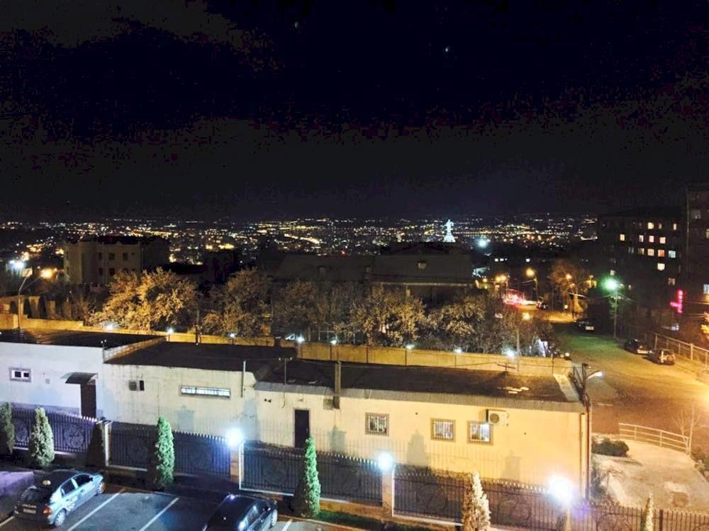Primer Hotel Yerevan Luaran gambar
