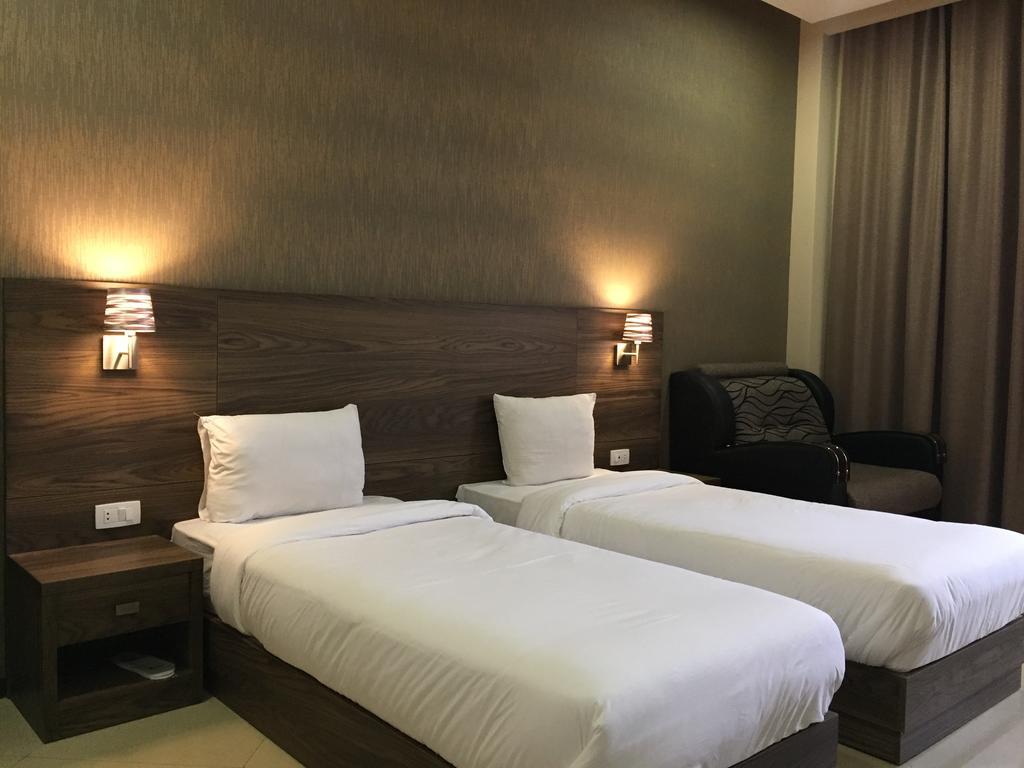Primer Hotel Yerevan Luaran gambar