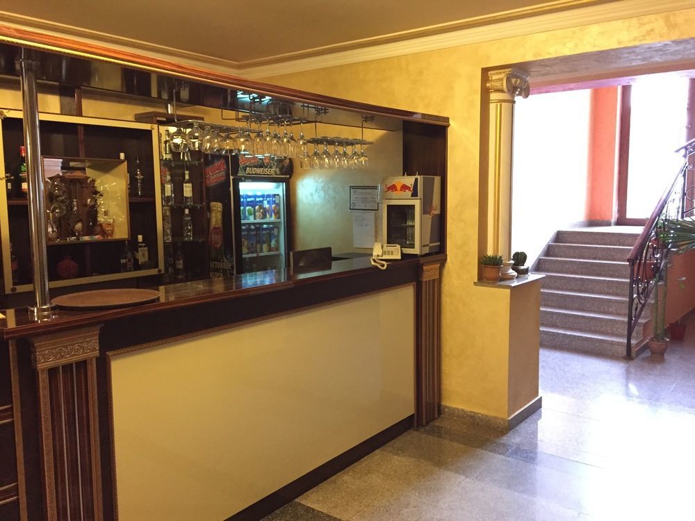 Primer Hotel Yerevan Luaran gambar