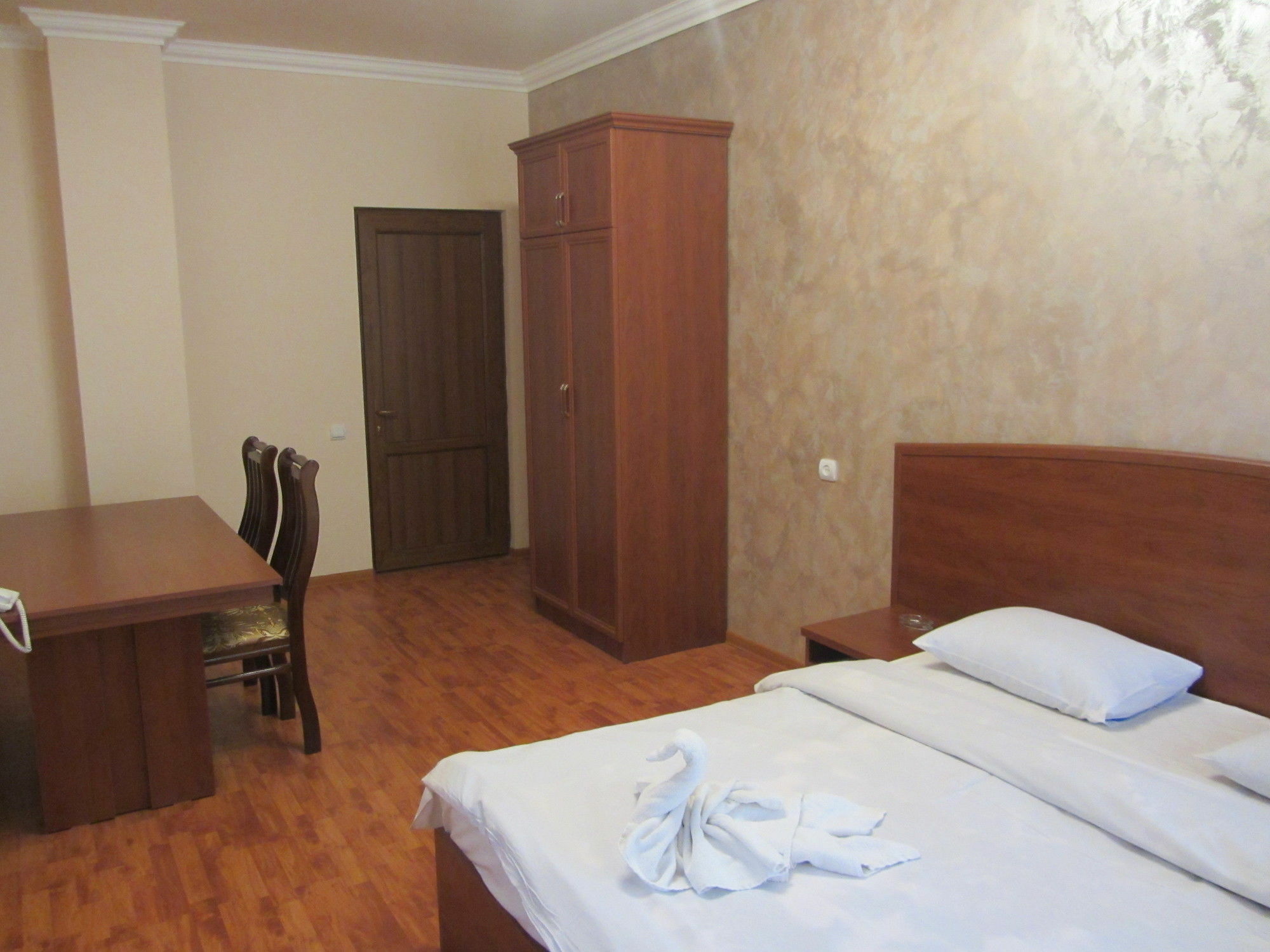 Primer Hotel Yerevan Luaran gambar